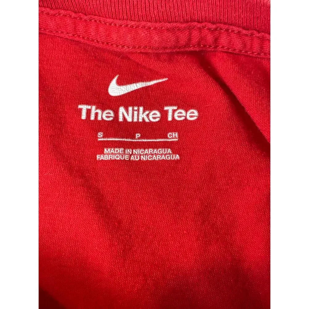 Nike Size S Red Tee Gold Logo “Just Do It” Athleisure